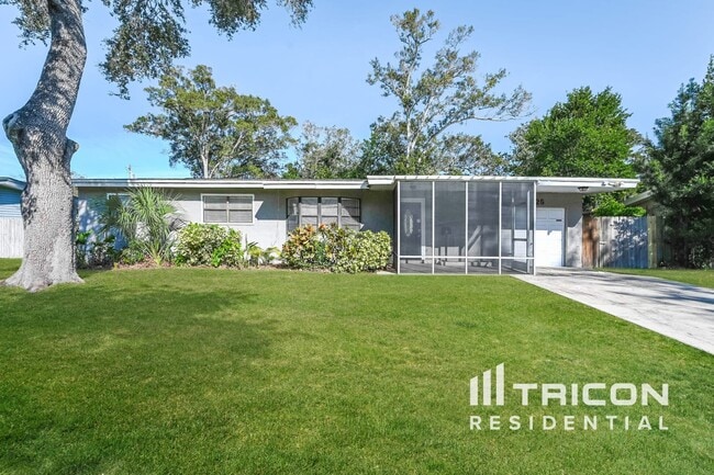 Building Photo - 5025 33rd Terrace N