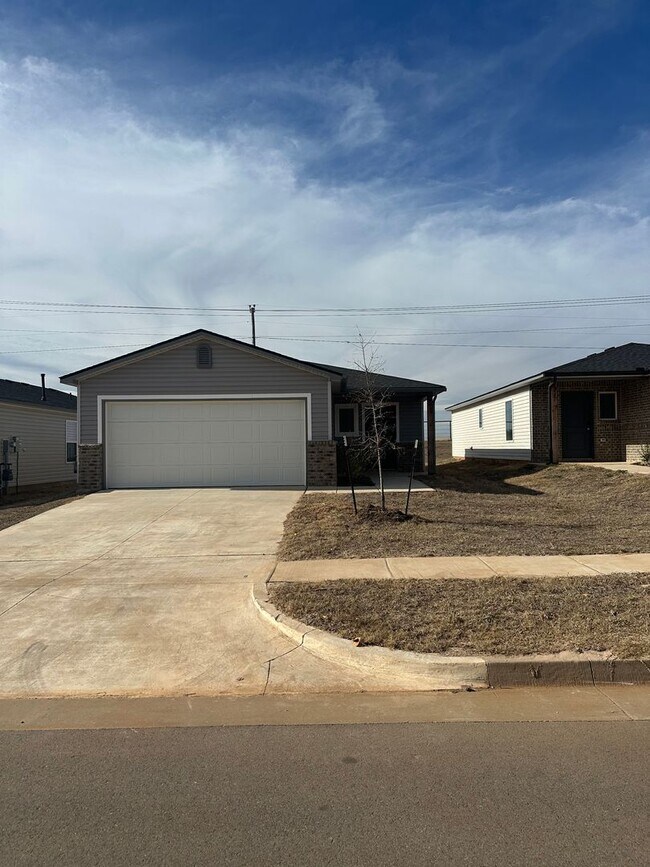 Building Photo - Brand New Two Bedroom | Two Bathroom Home in Purcell