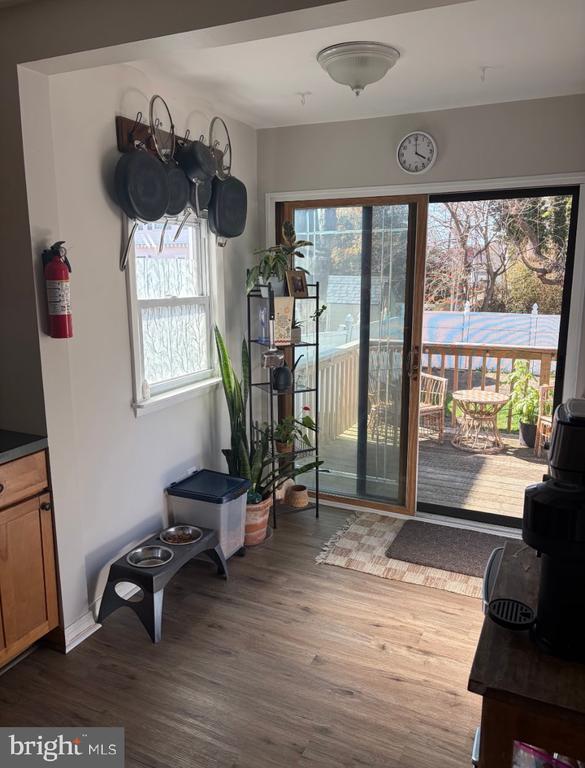 Building Photo - 131 E Ormond Ave