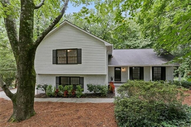 Building Photo - 2377 Emory Ln NE