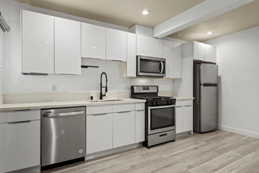 Building Photo - 1139 Bellevue Ave.