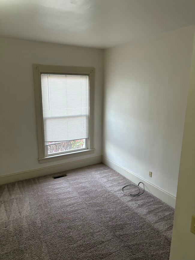 Building Photo - 740-746-746 N Wayne St