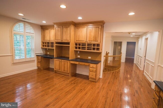 Building Photo - 5482 Royal Mile Blvd