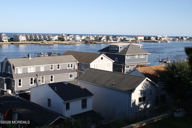 Building Photo - 42 Oceanview Ave