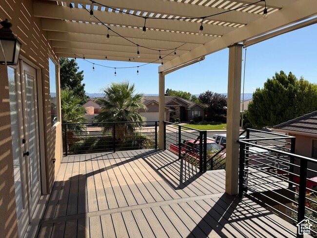 Building Photo - 2596 Hidden Canyon Dr