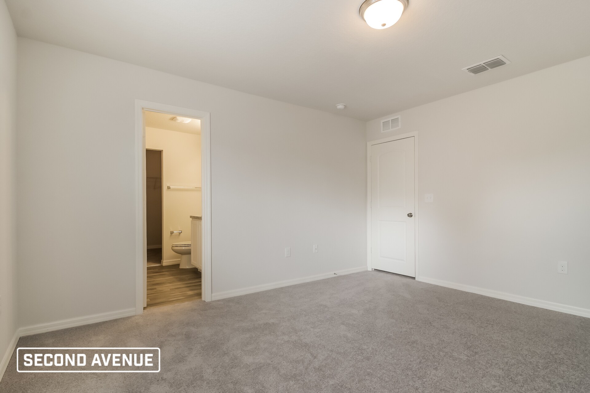 Building Photo - 280 Begonia Ln