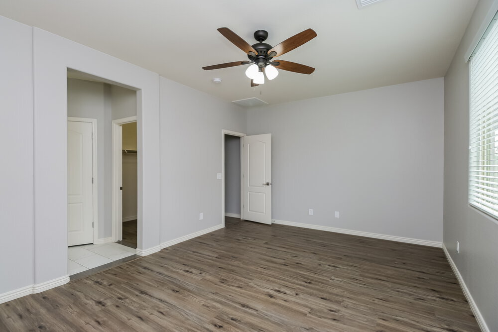 Building Photo - 20998 E Pecan Ln