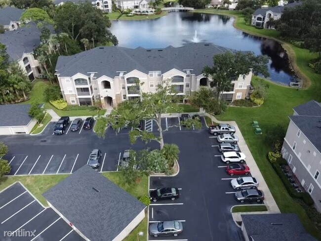 Building Photo - 2 br, 2 bath Condo - 940 Village Trl