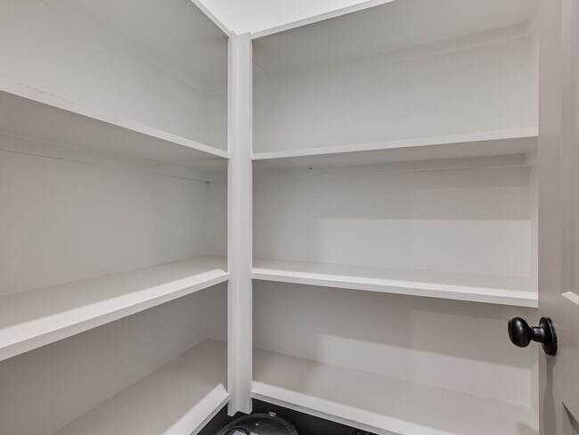 Building Photo - Brand New Home in Noble!