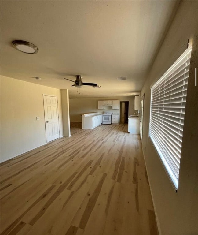 Building Photo - 1055 Hillside Dr