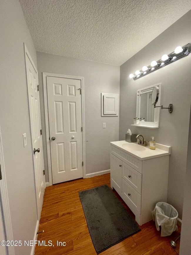 Building Photo - 3663 Carol Ann Ln