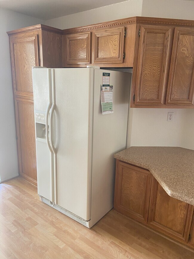 Building Photo - 1186 Via Santa Paulo