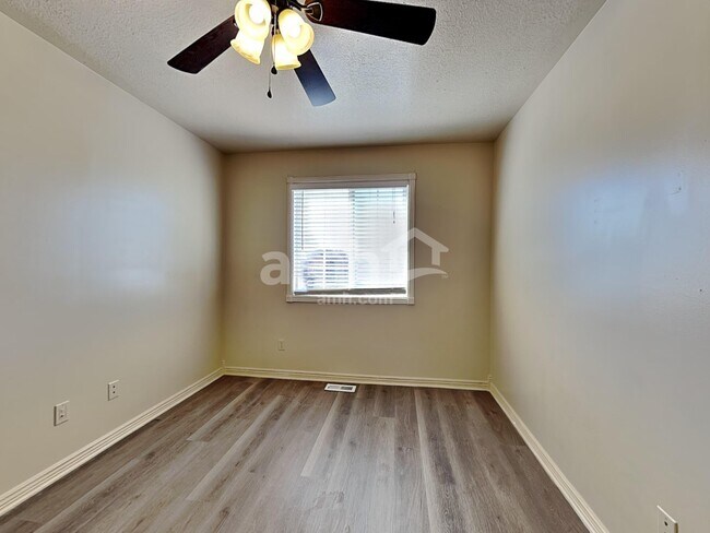 Building Photo - 3871 W 5075 S