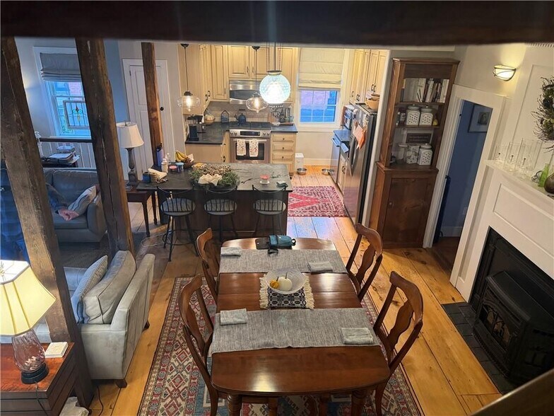 Building Photo - 31 Bradford St