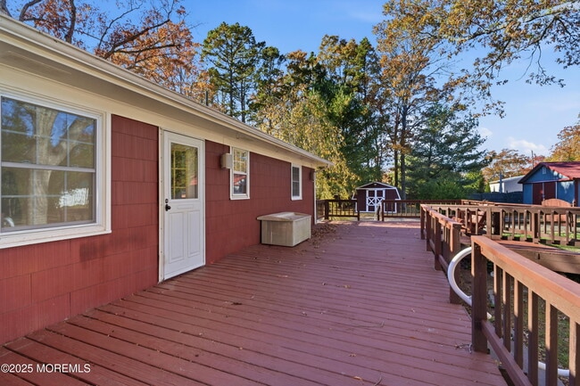 Building Photo - 218 Holly Ave