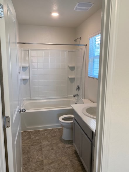 Building Photo - 3842 Bridgemeadow Way