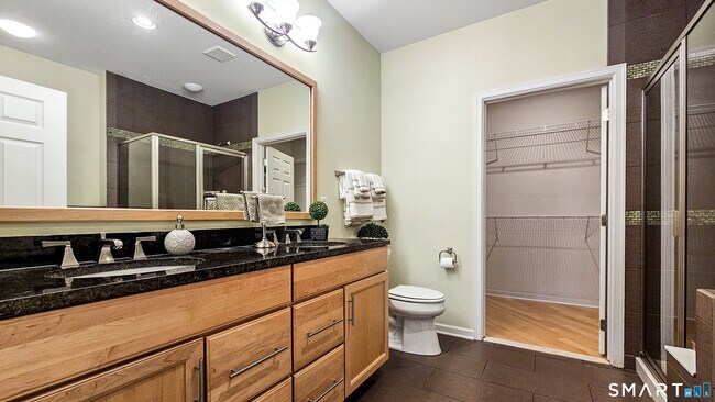 Building Photo - 203 Center Meadow Ln