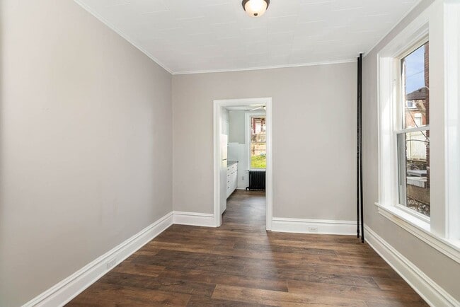 Building Photo - 3 bedroom home Section 8 Approved!