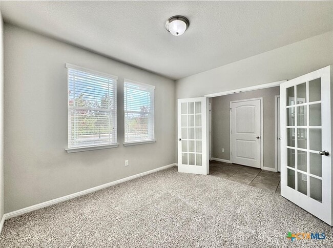 Building Photo - 308 Craters of the Moon Blvd