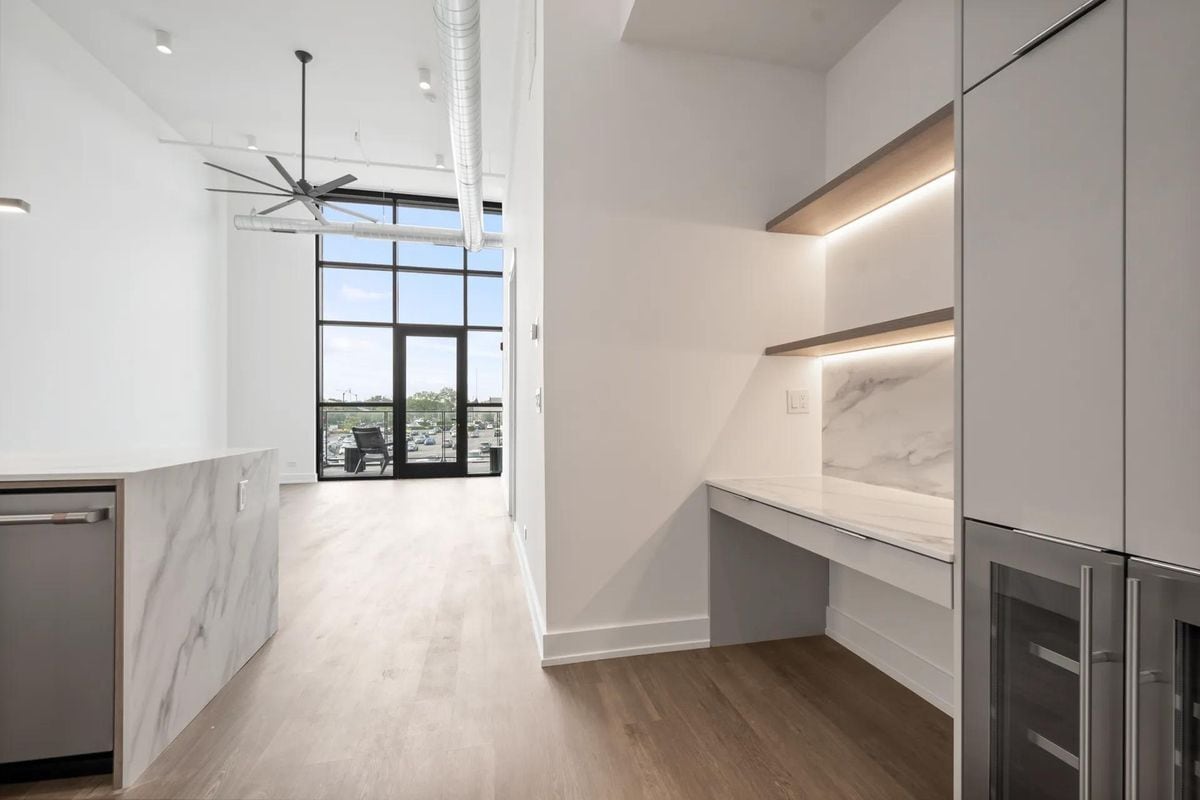 Building Photo - 728 Waukegan Rd