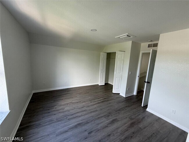 Building Photo - 5248 Confederate Dr