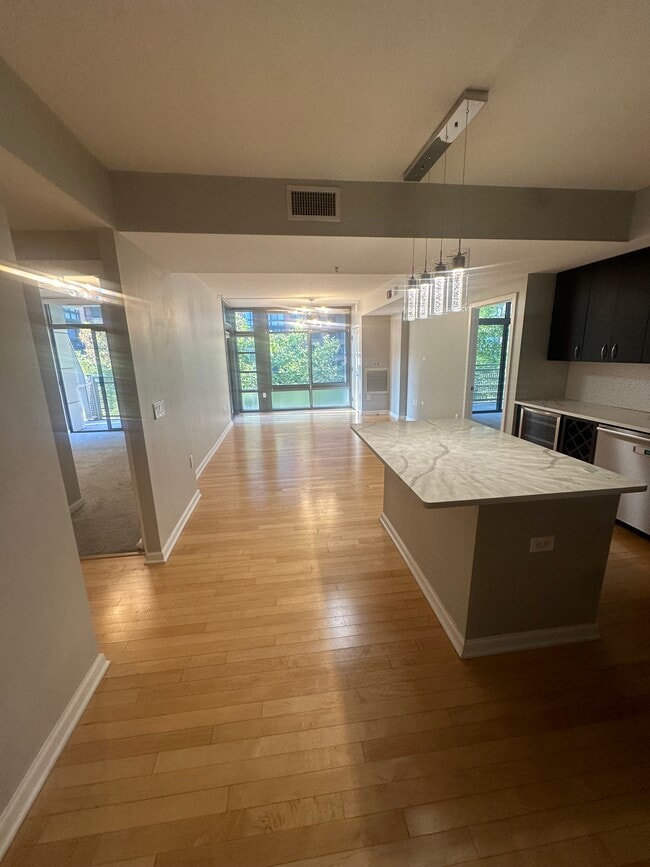 Building Photo - 440 L St NW