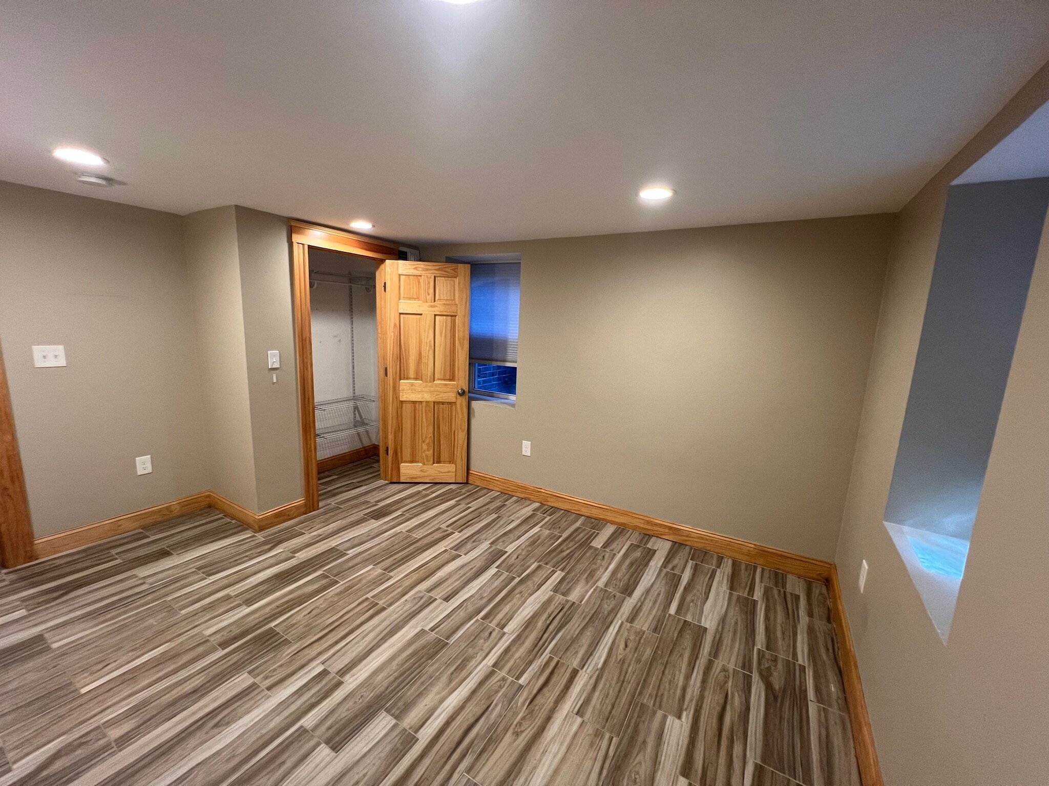 Building Photo - 152 Winchester St