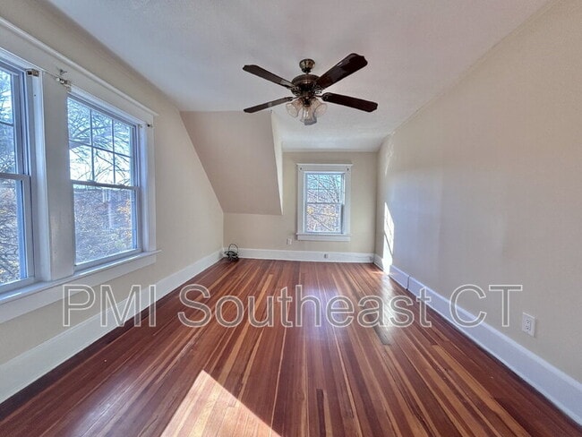 Building Photo - 142r Old Norwich Rd