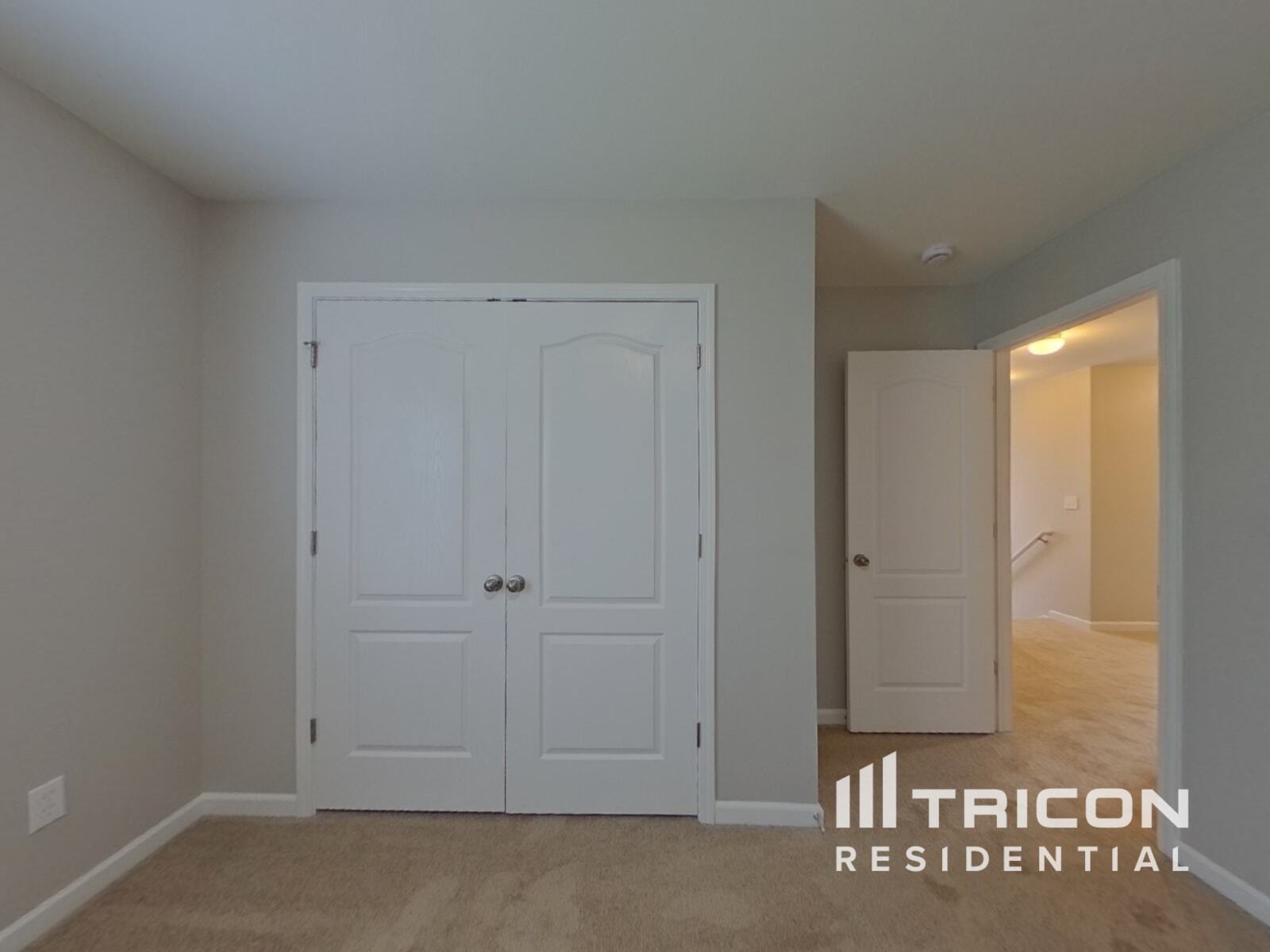 Building Photo - 15619 Lakepoint Forest Dr