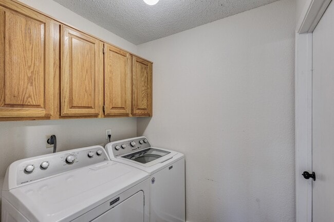 Building Photo - 2828 El Paso Way