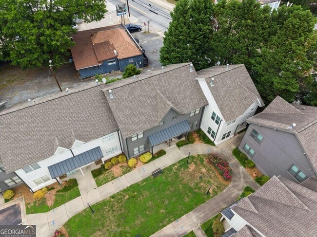 Building Photo - 1516 Howell Mill Rd NW
