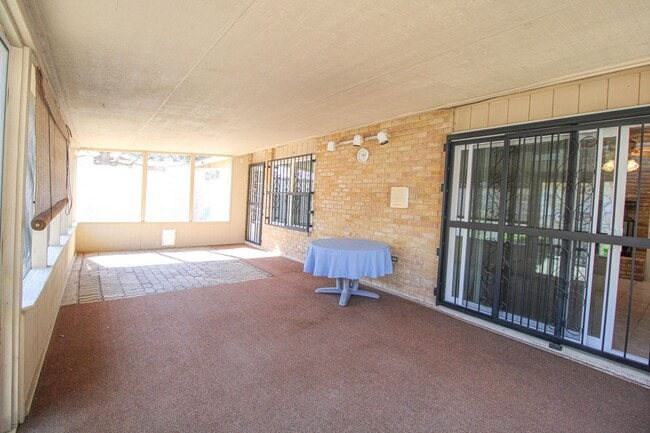 Building Photo - 10323 Quail Meadow St