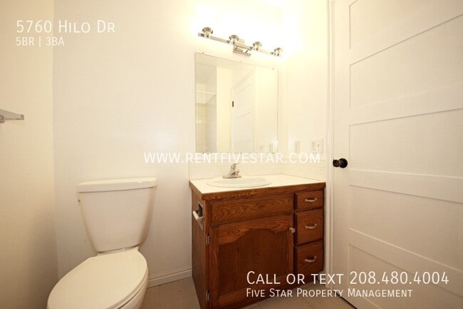 Building Photo - 5760 Hilo Dr