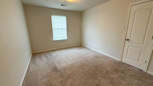 Building Photo - 2338 Beacon Brook Ln