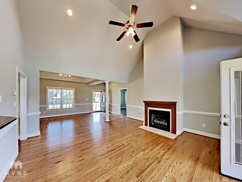 Building Photo - 91 Wood Valley Dr