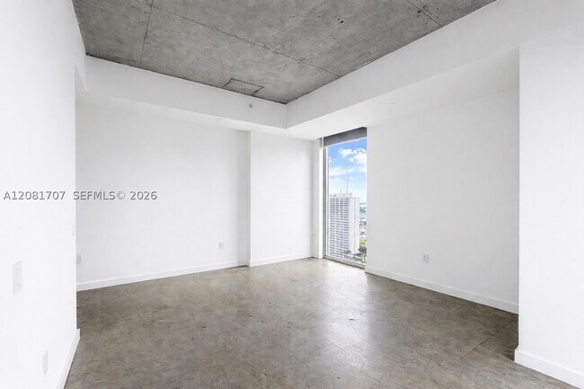 Building Photo - 151 SE 1st St