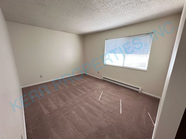 Building Photo - 1515 NE Hale Pl