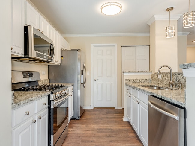 Building Photo - 2494 Stoughton Cir