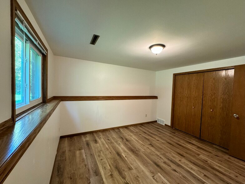 2nd bedroom - 893 S Main St