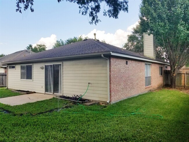 Building Photo - 7207 Brockington Dr