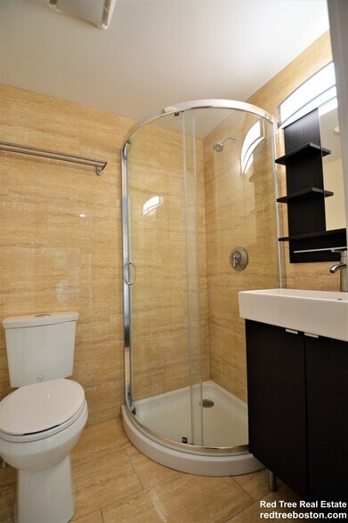 Building Photo - 1700 Beacon St