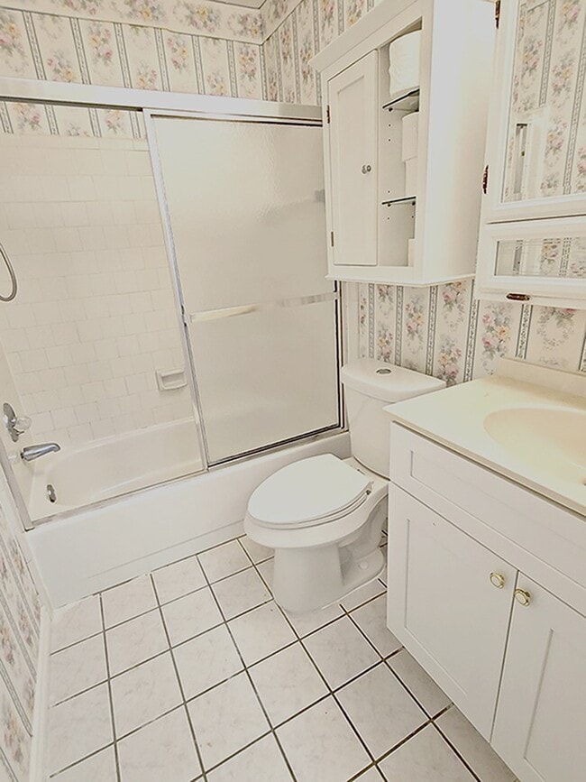 Building Photo - 11827 Acadian Dr