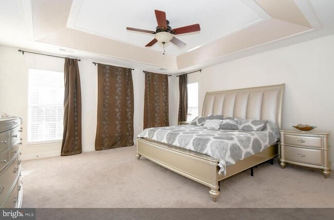 Building Photo - 15260 Rosemont Manor Dr