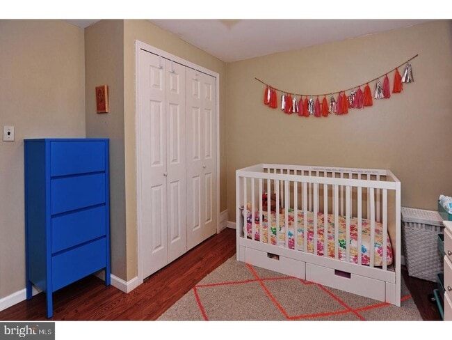 Building Photo - 728 S Smedley St