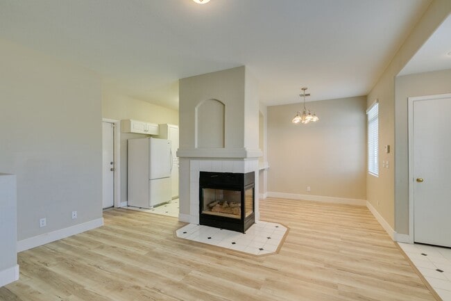 Building Photo - 3BDRM Townhome in Durango Trails community