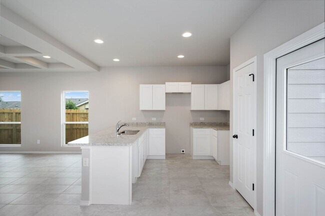 Building Photo - 8619 Valentina Wy