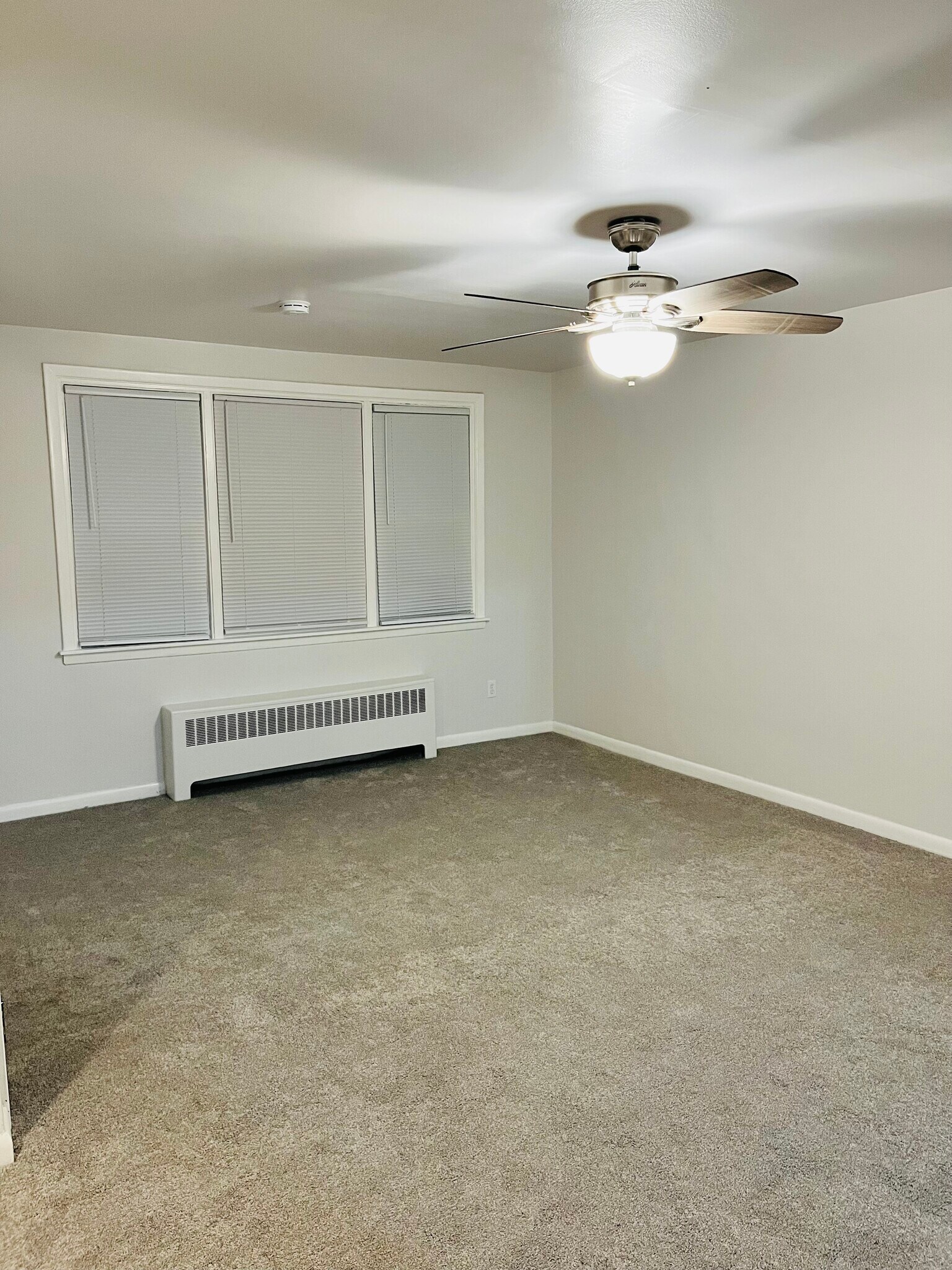 Building Photo - 8027 Rodney St