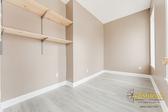 Building Photo - 282 Central Ave