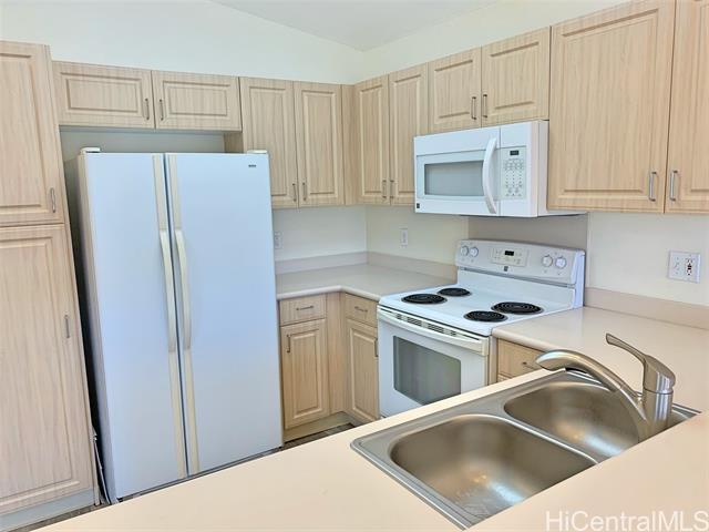 Building Photo - 92-1483 Aliinui Dr