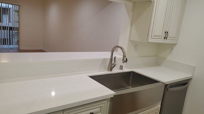 New Corian countertop - 5334 Lindley Ave